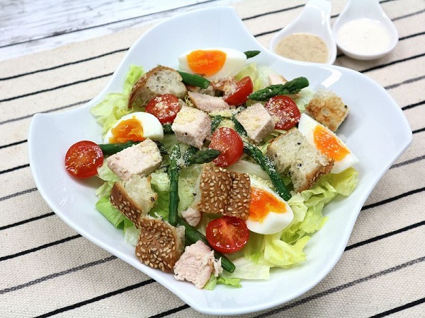 春の主役級サラダ カフェ風サラダ｜LAWSON STORE 100｜ローソン